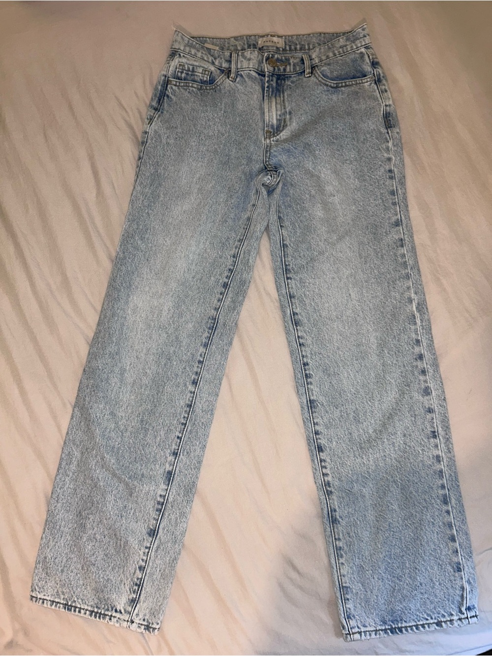 PacSun Jordyn Low Rise Straight Leg light wash jeans 24 in waist 100% cotton